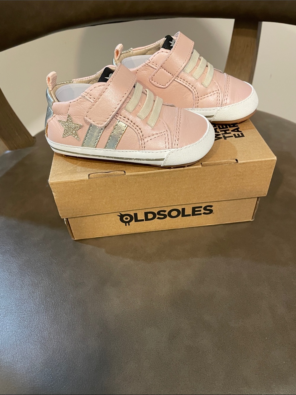 OLD SOLES Leather Wos Powder Pink Prewalker Sneakers (Baby Toddler) New in Box
